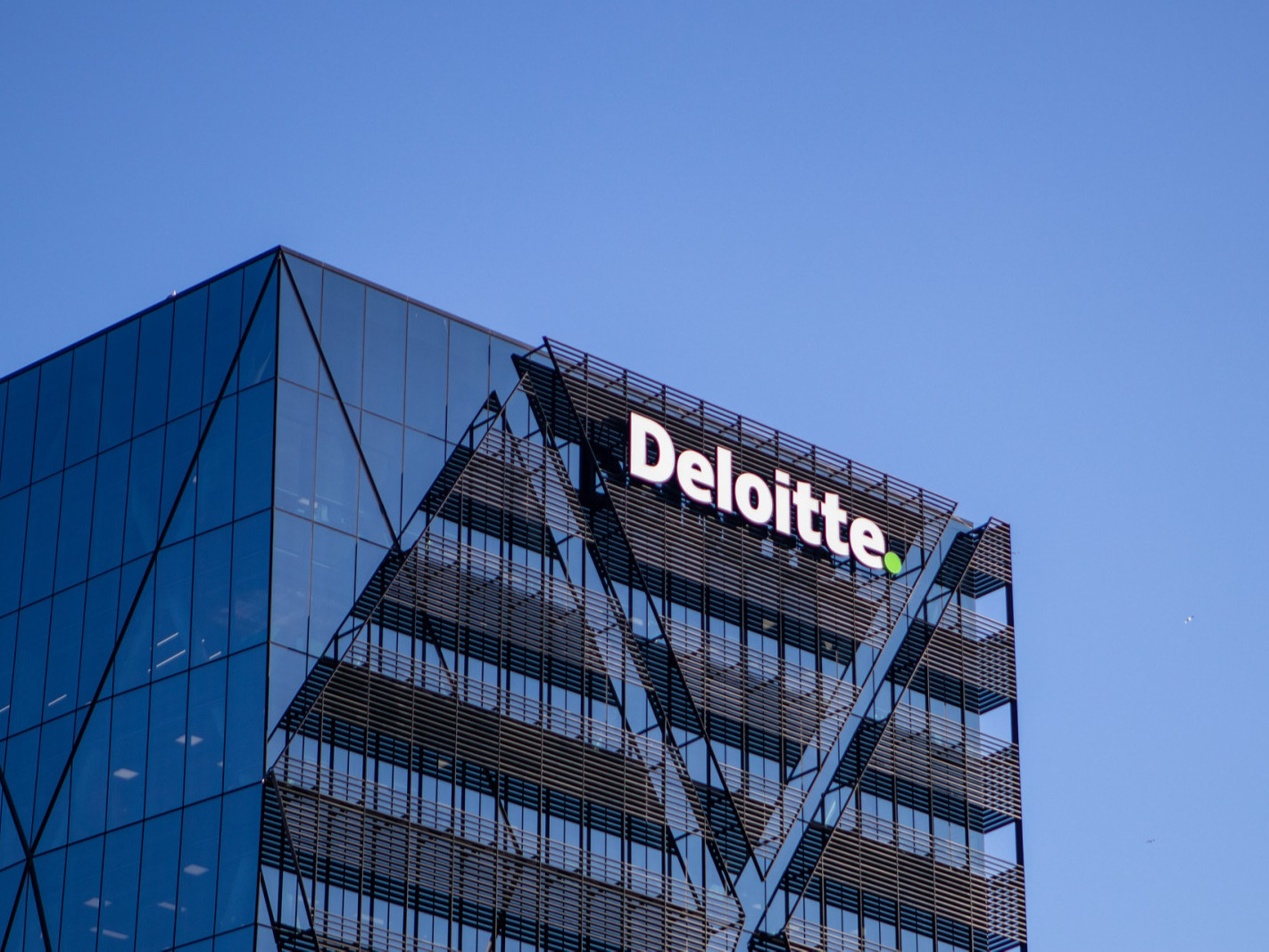 “Deloitte” аудитын байгууллага Монгол дахь салбараа хаах болсноо мэдэгдлээ