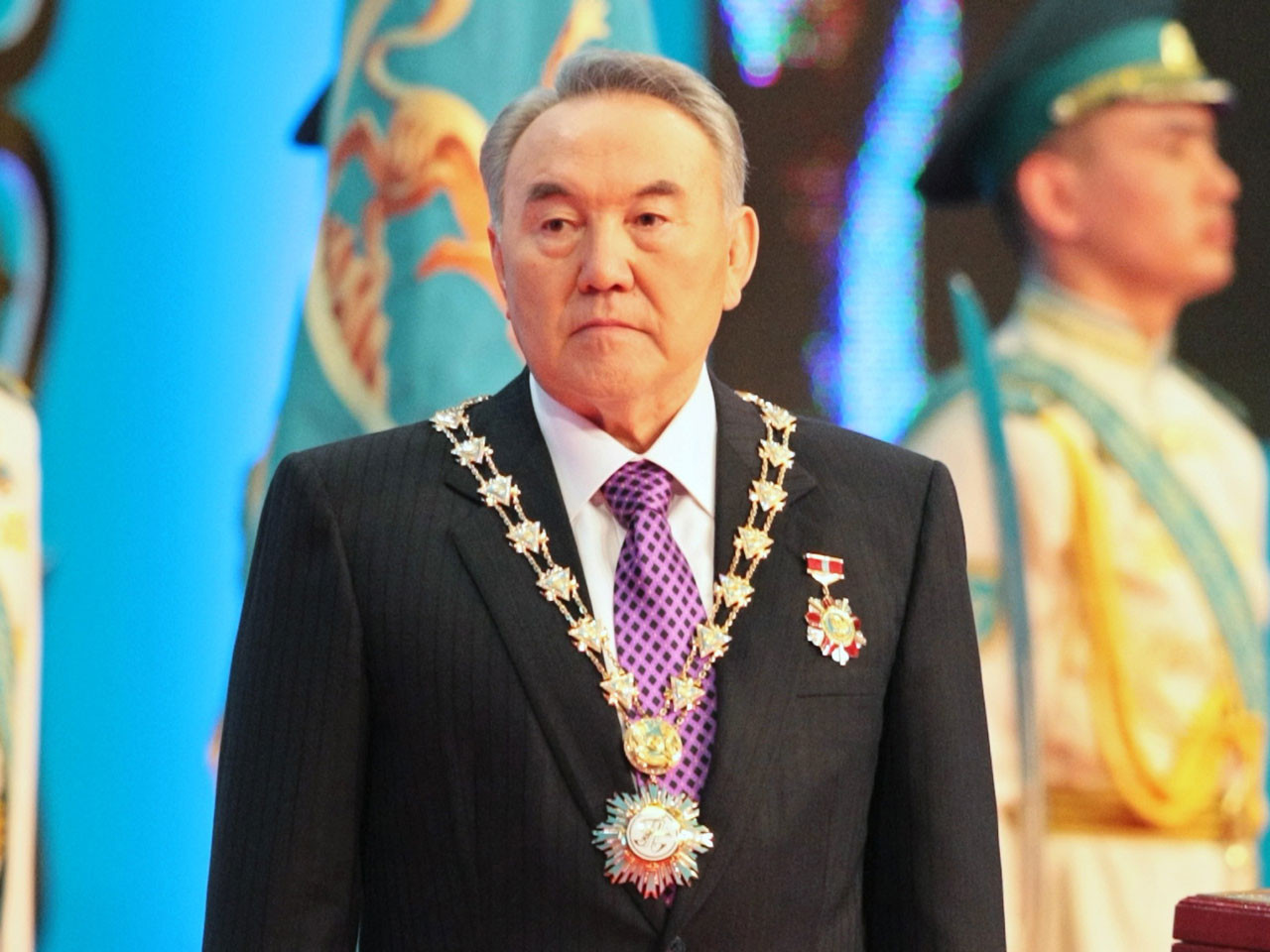Нурсултан Назарбаевын бүх насаараа даргалах эрхийг цуцалжээ
