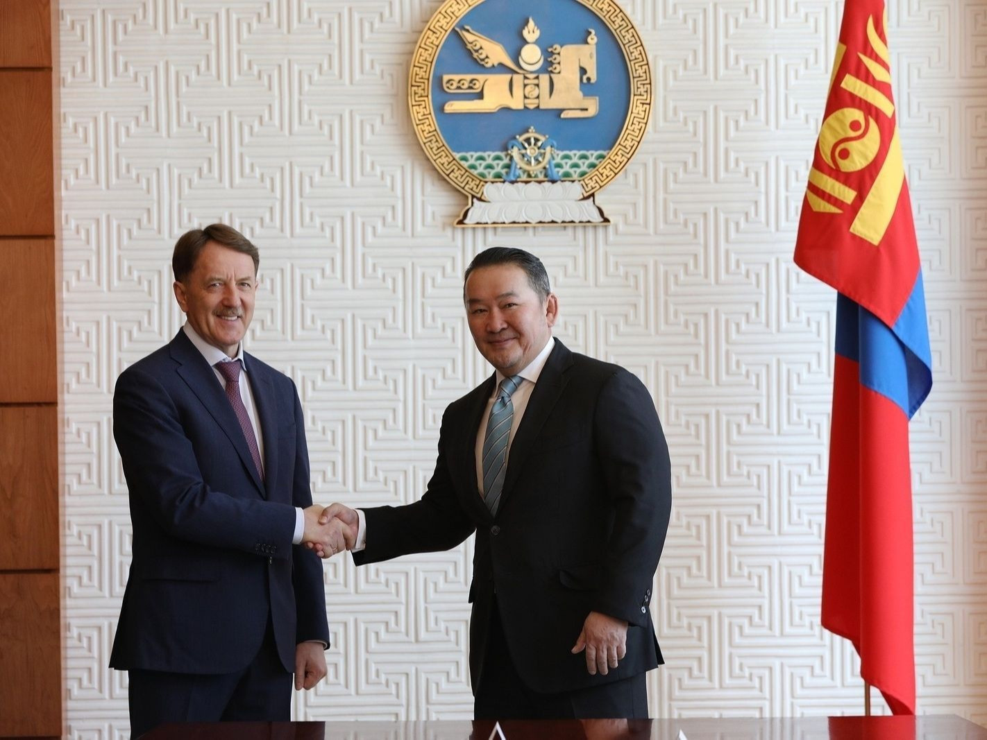 ОХУ-аас Монгол Улсад 100 тэрбум рублийн зээл олгох зарчмын шийдвэр гаргажээ