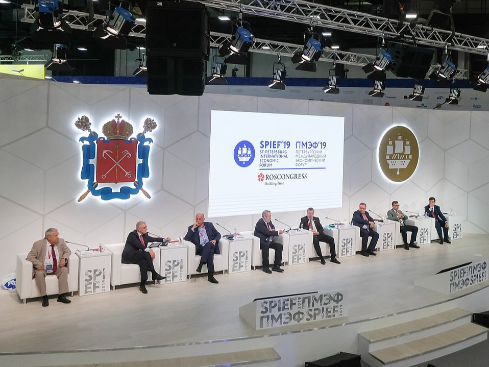 Петербургийн олон улсын эдийн засгийн форум эхэлж байна 
