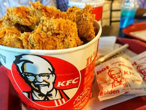 “KFC” мах орлуулагч шарсан тахиаг туршилтаар худалдаална гэв