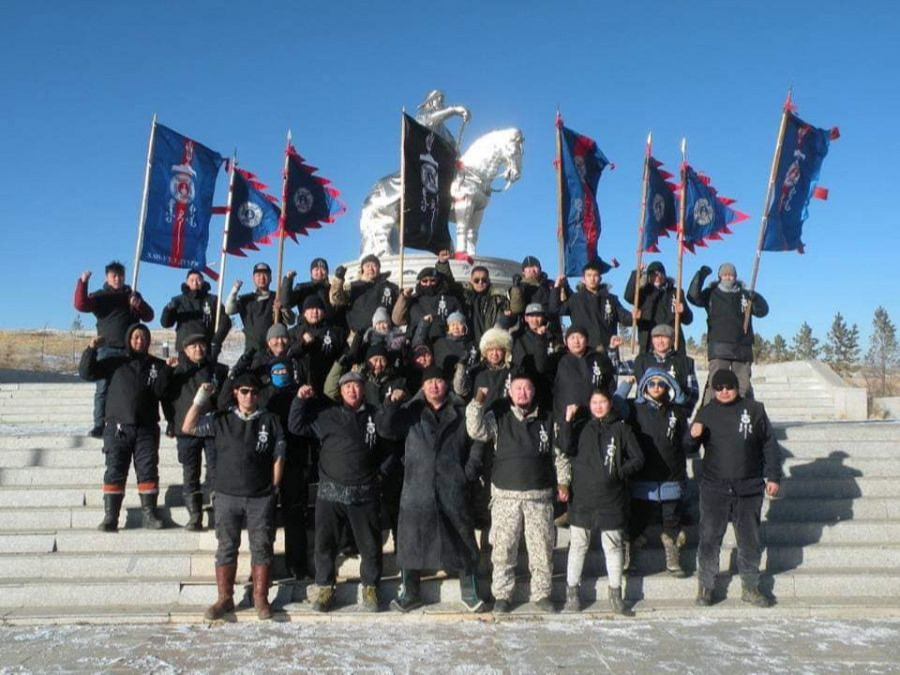 "Босоо хөх Монгол" бүлгэмийн гишүүдэд хэрэг бүртгэлтийн ажиллагаа явуулж байна