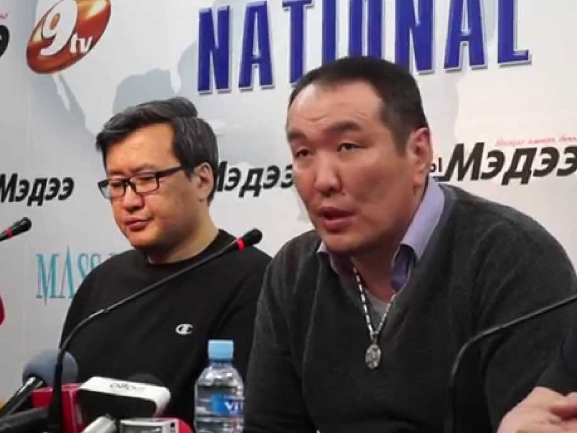 “Босоо хөх монгол” ТББ-ын тэргүүн Г.Ганхуягийг цагдан хорьжээ 