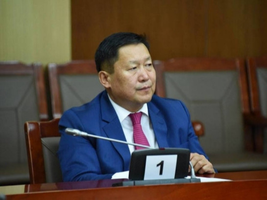 Монгол банкны ерөнхийлөгч Н.Баяртсайханыг үүрэгт ажлаас нь чөлөөллөө 
