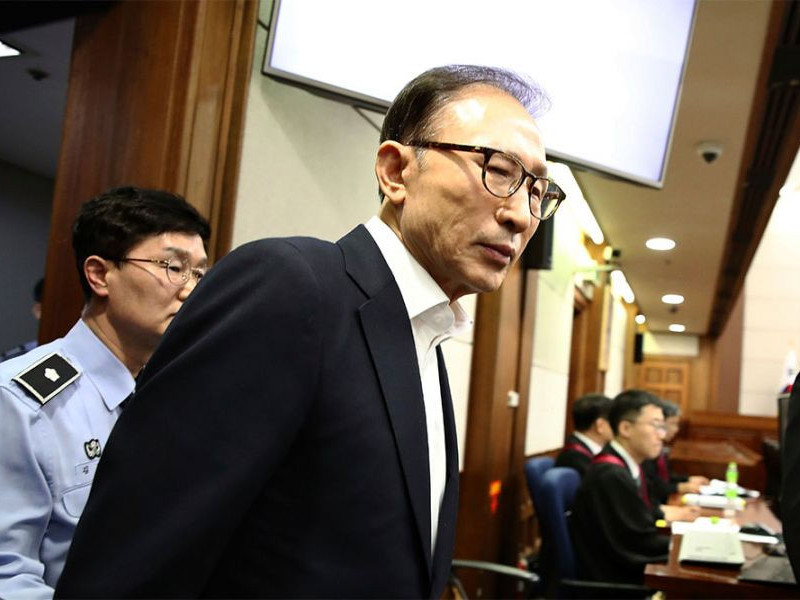 БНСУ-ын Ерөнхийлөгч асан Ли Мён Багт 17 жил хорих ял оноожээ