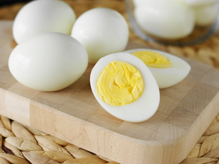 Өндөгний үнийг гурван сарын хугацаанд 20 төгрөгөөр бууруулахаа мэдэгдлээ 