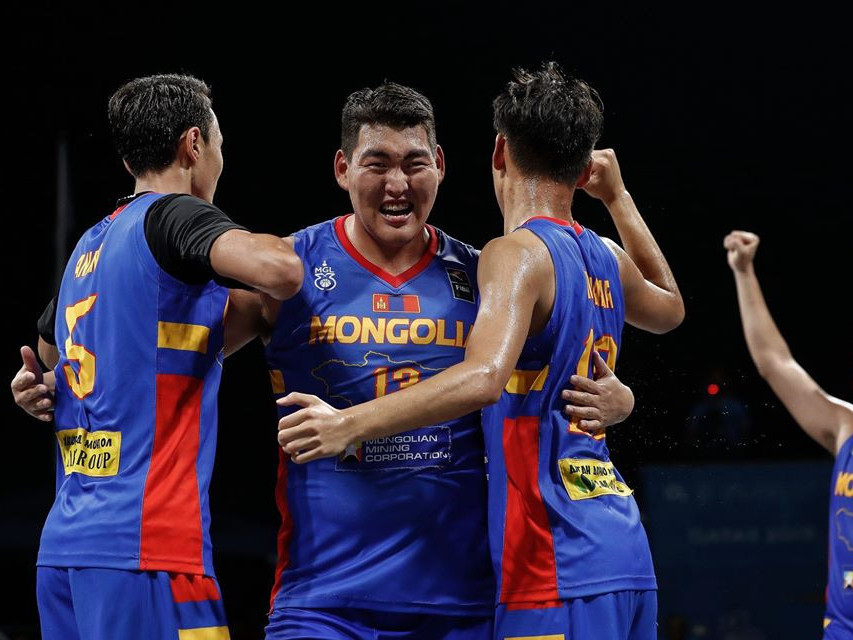 Монголын 3x3 сагсанбөмбөгийн баг дэлхийн чансаад эхний аравт бичигджээ
