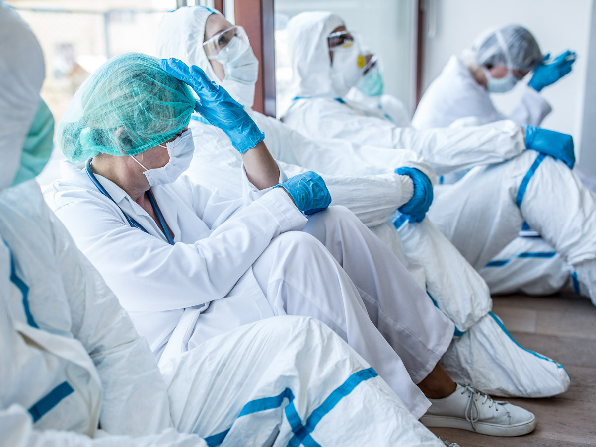 ОХУ, БНСУ-д эмнэлэгийн ажилчдаас коронавирусийн халдвар илэрч байна