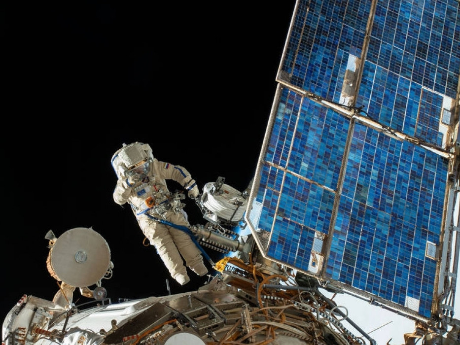 NASA нэг нисэгчээ сансрын станцад хүргэхийн тулд Роскосмос-т 90 сая ам.доллар төлнө