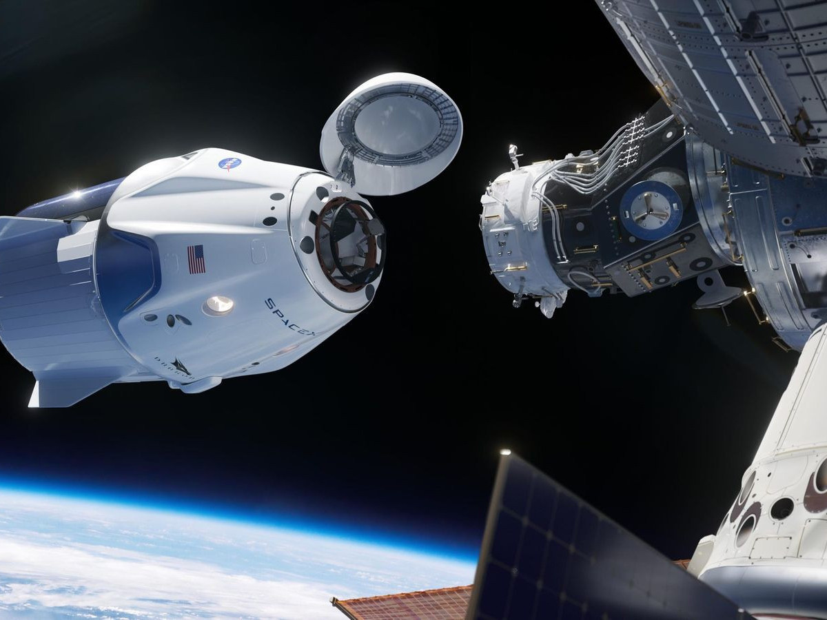Монгол-Хятадын хилийн эгц дээр SpaceX-ийн хөлөг ОУСС-д залгагдлаа