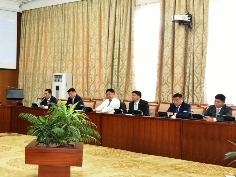 Монгол Улсын Ерөнхий сайдаар Ухнаагийн Хүрэлсүхийг томилохыг дэмжлээ