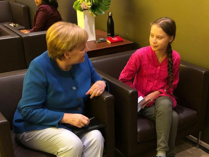 Ангела Меркель Г.Тунберг охиныг хүлээн авч уулзжээ
