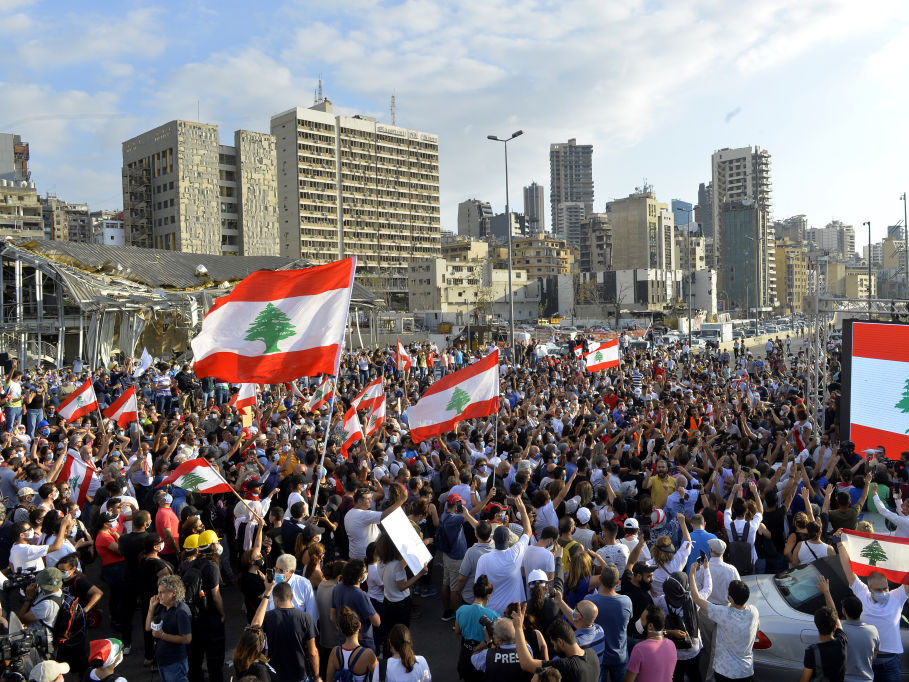 Дэлбэрэлтэд өртсөн Ливан улс шинэ Ерөнхий сайдаа сонгохоор хуралдаж байна