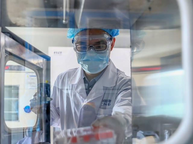 Хятадын “Sinopharm” компанийн бүтээж буй вакцин амжилттай туршигдаж буйг зарлалаа