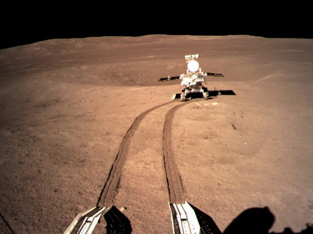 ВИДЕО: БНХАУ-ын сансрын хөлөг саран дээр амжилттай газарджээ