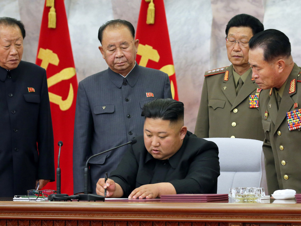 Хойд Солонгос ОХУ-ын “Спутник V” вакциныг худалдан авчээ