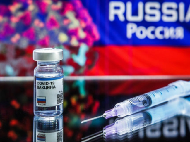 ОХУ-ын эмч нар “Спутник V” вакциныг дараах ГУРВАН хүнд ХИЙХГҮЙ байхыг зөвлөж байна
