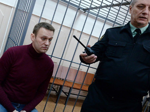 А.Навальныйг хатуу дэглэмт шорон руу шилжүүлжээ