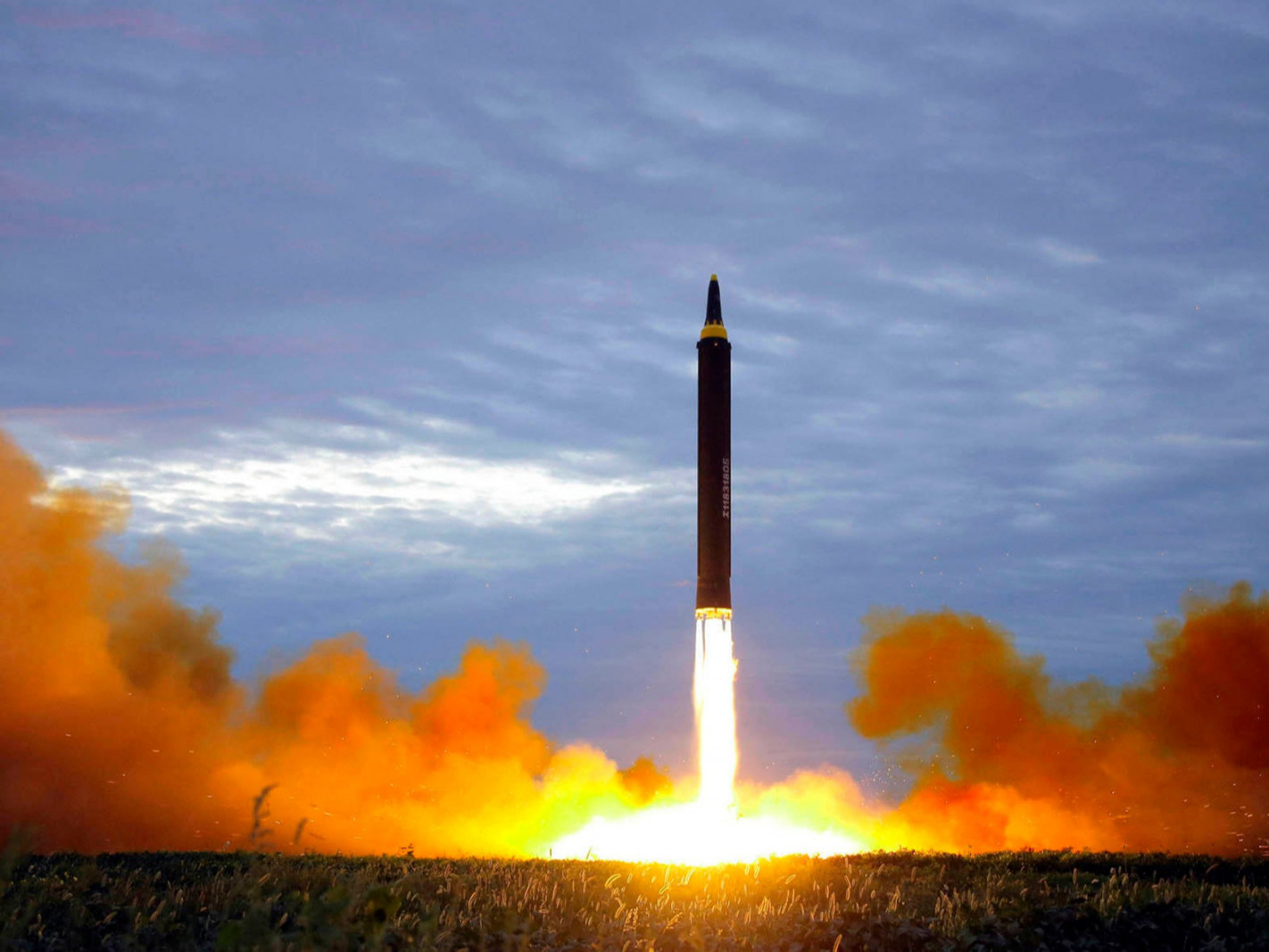 Хойд Солонгос улс далавчит пуужингийн туршилт хийжээ