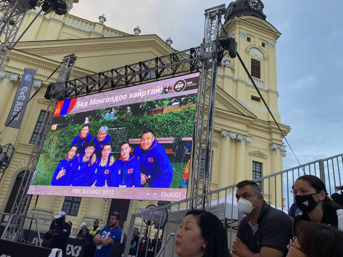 Монголын 3х3 сагсан бөмбөгийн шигшээ Румыны багийг хожиж, Унгарын багт хожигдлоо