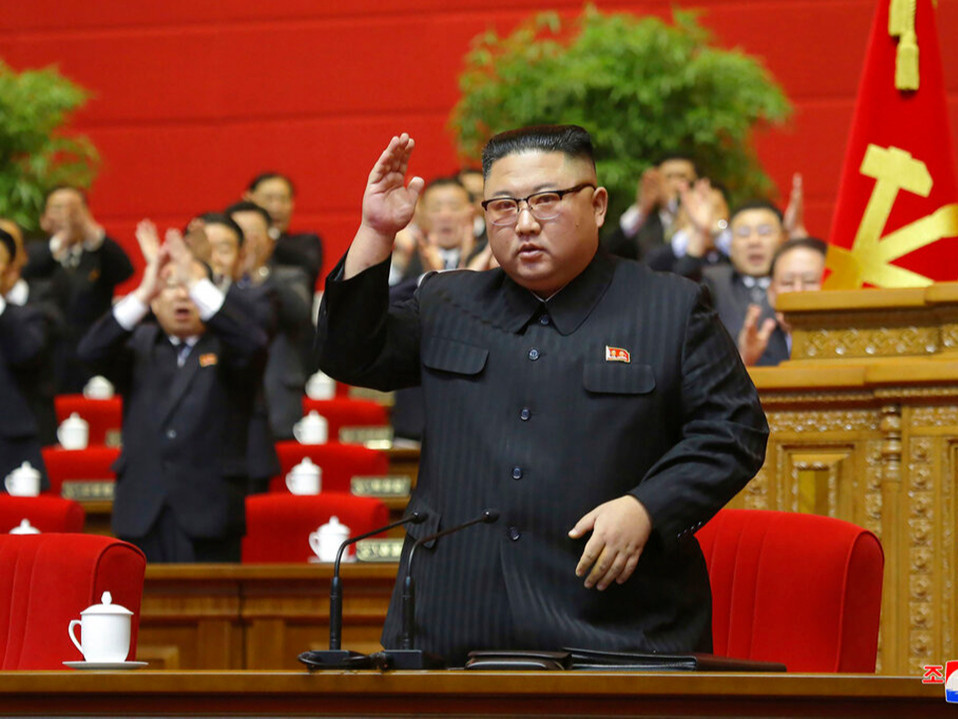 Ким Жон Ун Хойд Солонгос хүнсний хомсдолд орсон гэдгийг хүлээн зөвшөөрчээ
