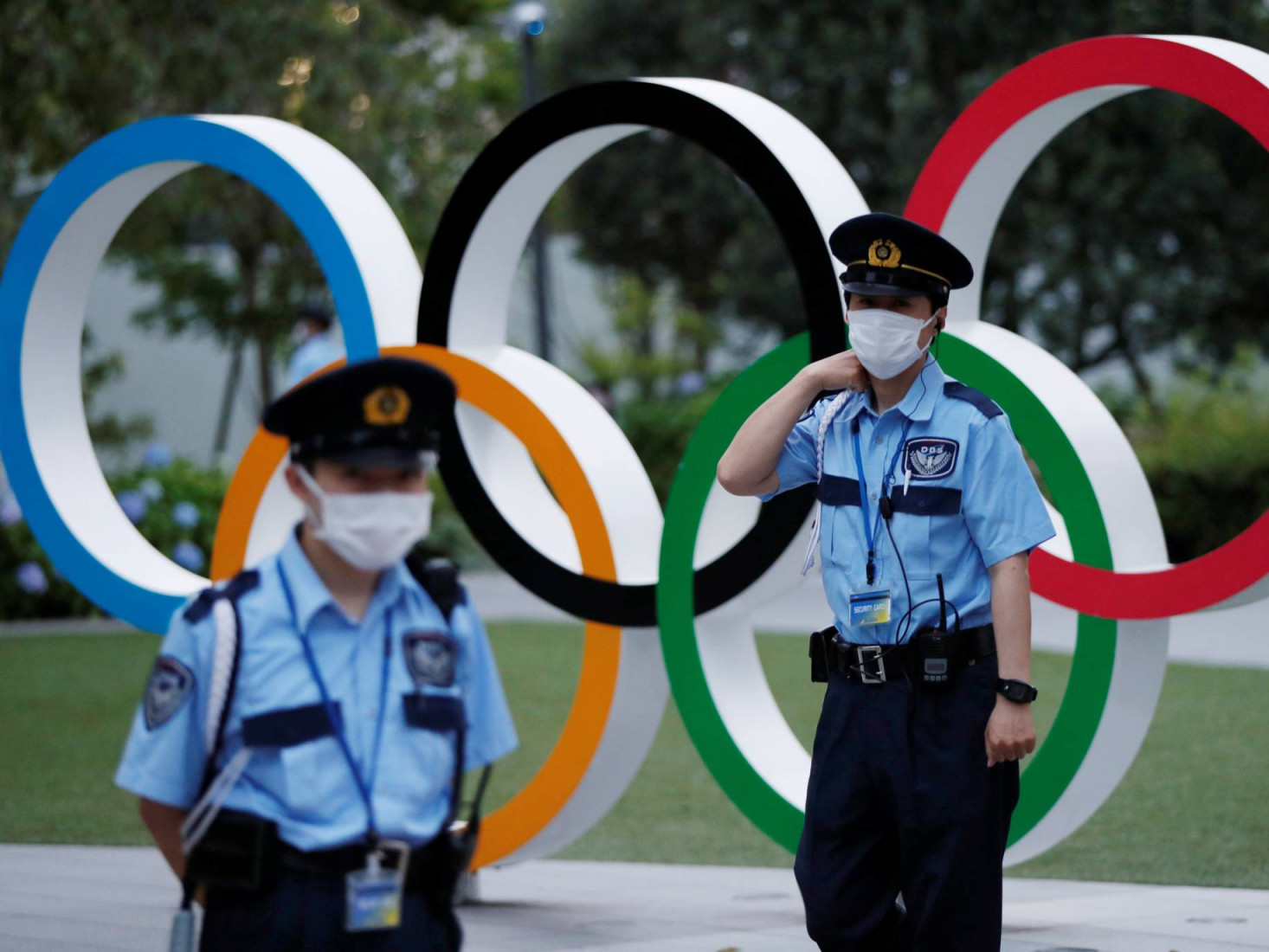 Олимпийн наадам эхлэхээс сарын өмнө Токио хотод зарласан онц байдлыг цуцлахаар болов