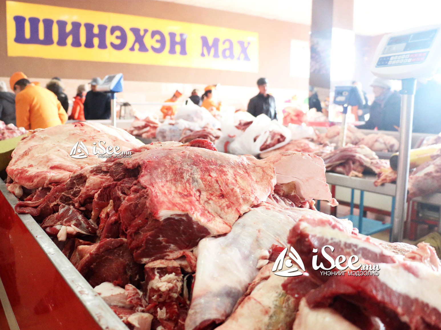  “Хүчит шонхор зах 04.00 цагт үйл ажиллагаагаа эхлүүлж буй нь махны үнэ өсөх нөхцөлийг бүрдүүлж байна” гэв