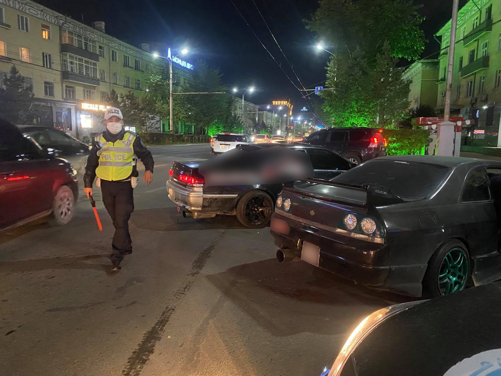 Шөнийн цагаар дрифт хийж бусдын амгалан тайван байдлыг алдагдуулсан 15 жолоочид хариуцлага тооцжээ 