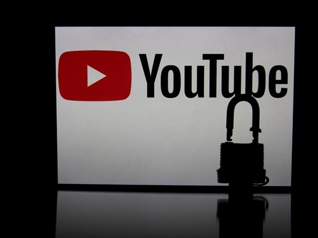 “Youtube” компани ОХУ-ын төрийн суртал нэвтрүүлгийн сувгуудыг худал мэдээлэл тараасан гэж хаажээ