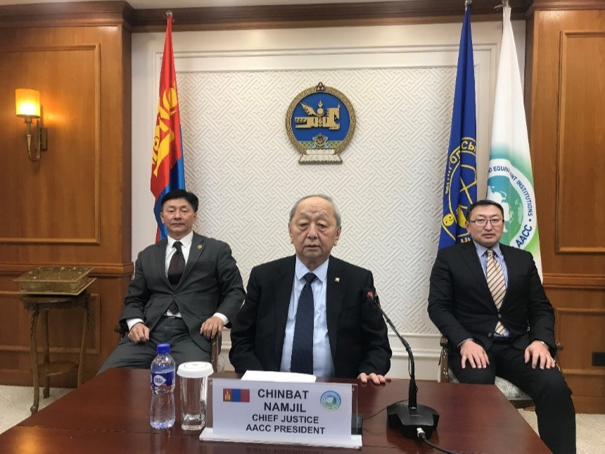 Үндсэн хуулийн эрх зүйн тулгамдсан асуудлууд хэлэлцэв