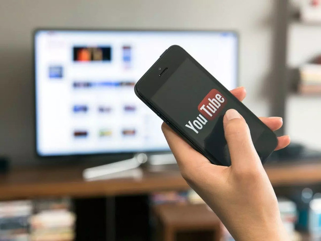 "YouTube"-ийн бичлэг доорх "dislike" товчлуурын тоо харагдахаа болино