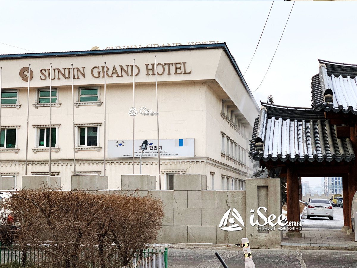 ВИДЕО: “Сүнжин Гранд” зочид буудлаар үйлчлүүлсэн залуус тус газарт ажилладаг Солонгос иргэнийг зодсон нь БНСУ-ын хэвлэлд гарчээ