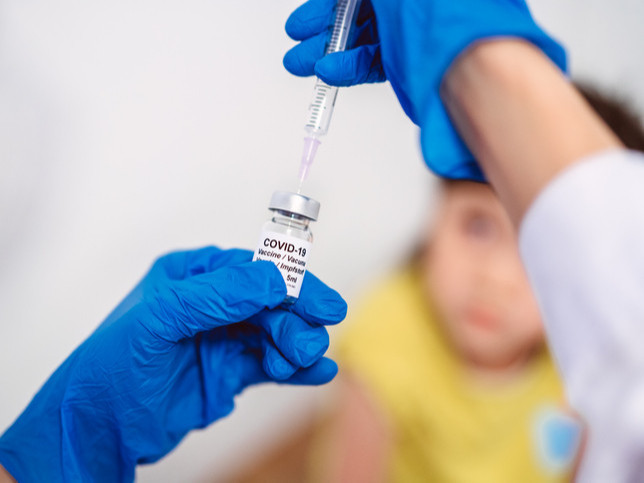 2-5 насны хүүхдүүдэд зориулсан "Pfizer" вакцин хүлээгдэж буй дархлааг үүсгэхгүй байгаа тул бүүстер тунг хийнэ гэж мэдэгдлээ