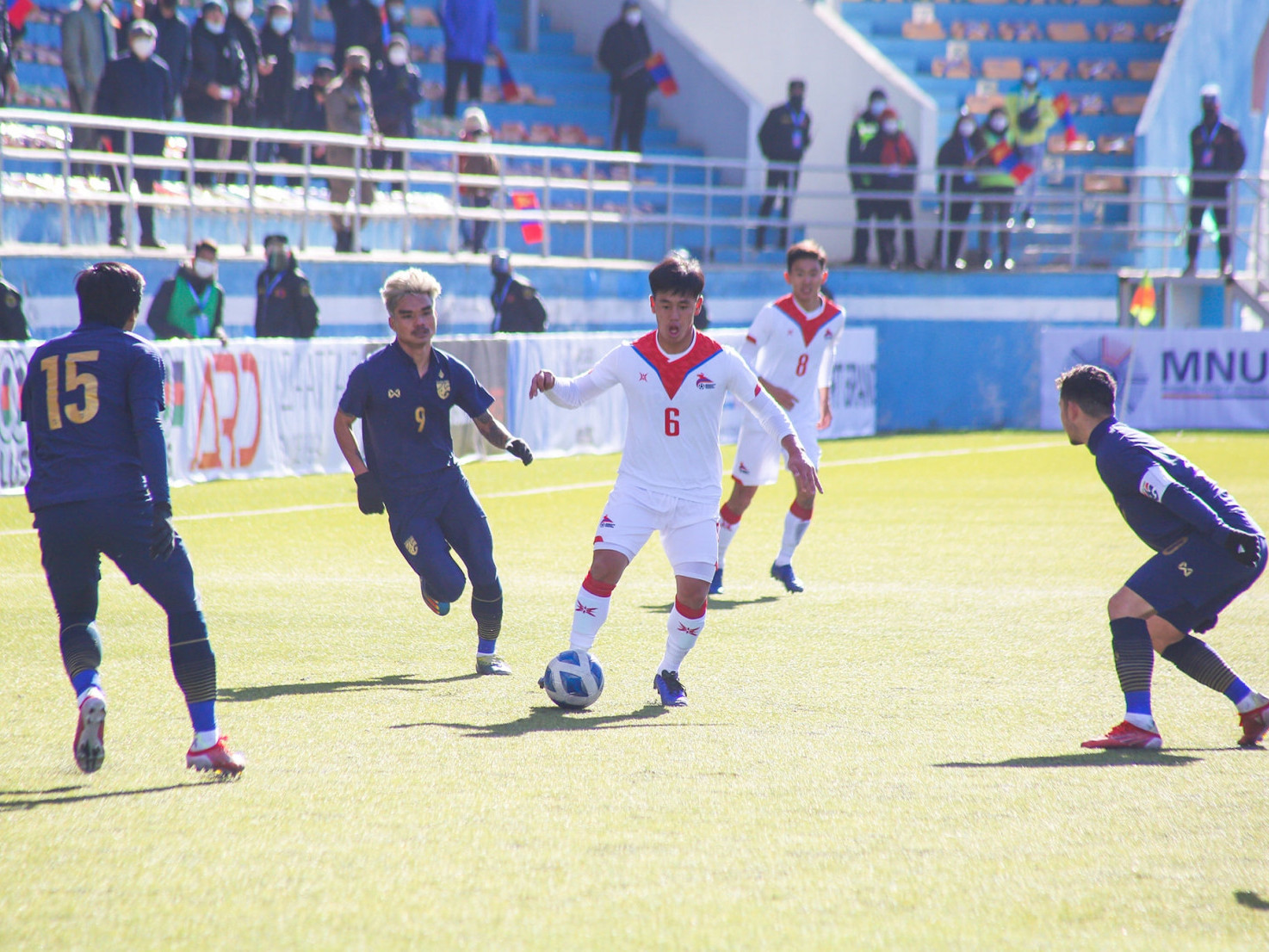 Монголын Хөлбөмбөгийн Холбооны бүх тэмцээн, уралдаан үзэгчгүй явагдана