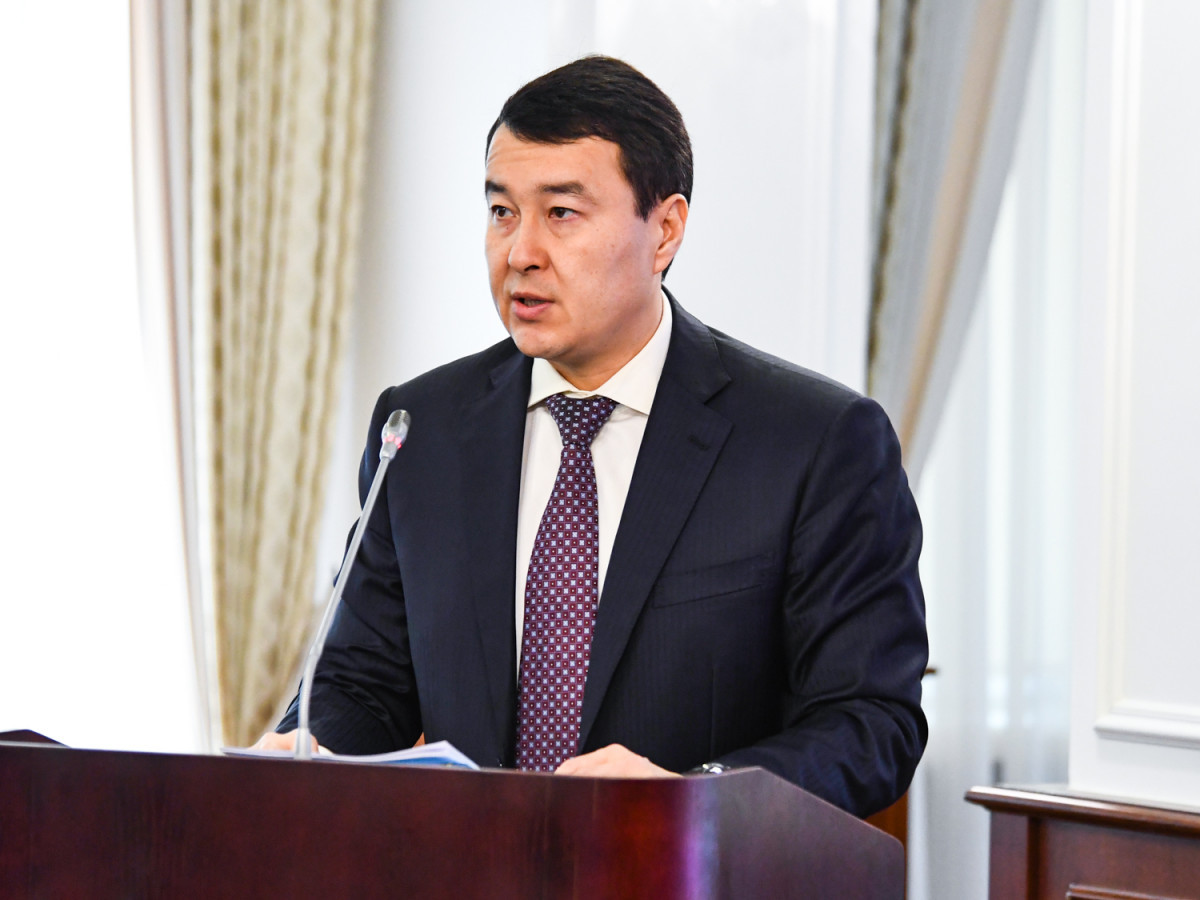 Казахстаны шинэ ерөнхий сайд өмнө нь ерөнхийлөгч асан Н.Назарбаевын туслахаар ажиллаж байжээ