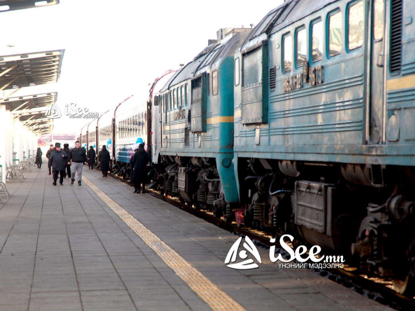 Улаанбаатар-Замын-Үүд чиглэлд зорчигчийн галт тэрэгний аяллыг зогсоов