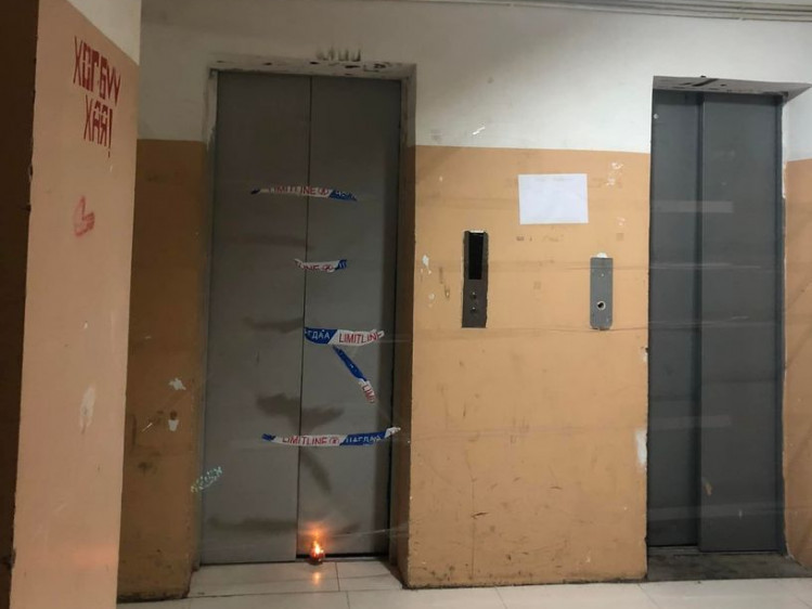 “Лифтны хаалга эвдэрхий” улмаас гурван настай хүүхэд унаж, эндсэн байрыг "Эко констракшн” барьжээ