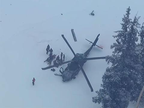 ВИДЕО: АНУ-ын Үндэсний гвардийн хоёр нисдэг тэрэг сургуулилтын үеэр осолджээ