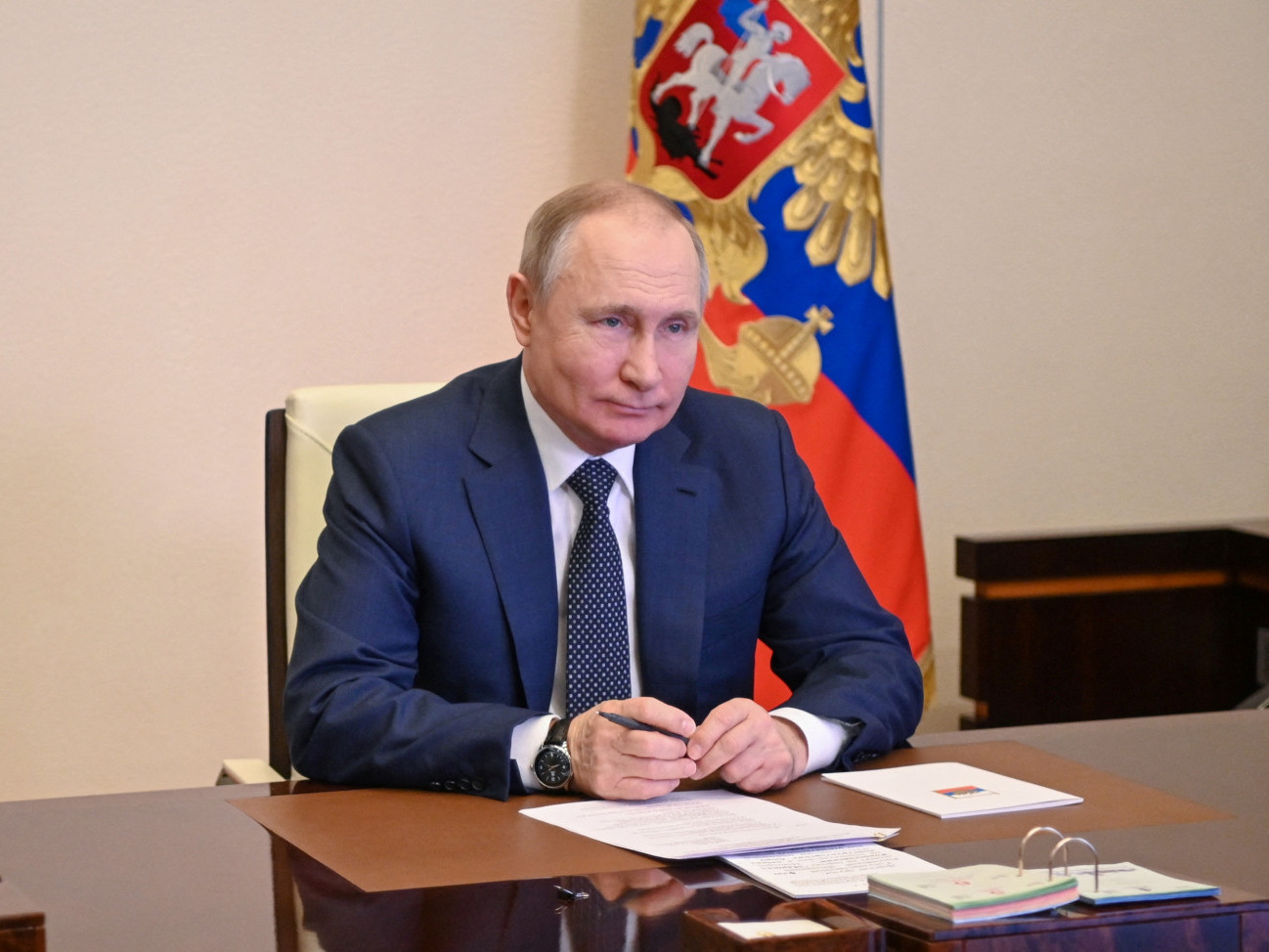 В.Путин: Орос улс цаашид хориг арга хэмжээнд дасан зохицох болно