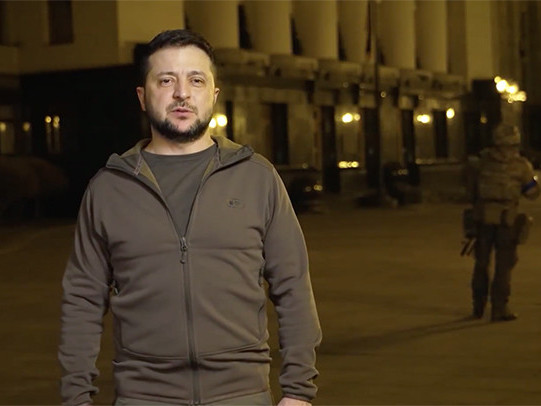 Оросуудад хандан "Хөвгүүдээ дайнаас авраач" гэж Украины Ерөнхийлөгч В.Зеленский уриалав