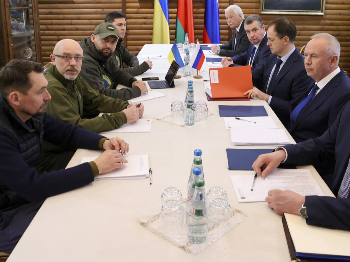 Орос, Украины өнөөдөр болох хэлэлцээгээр "Ахиц, дэвшил гарах магадлал бага байна" гэжээ
