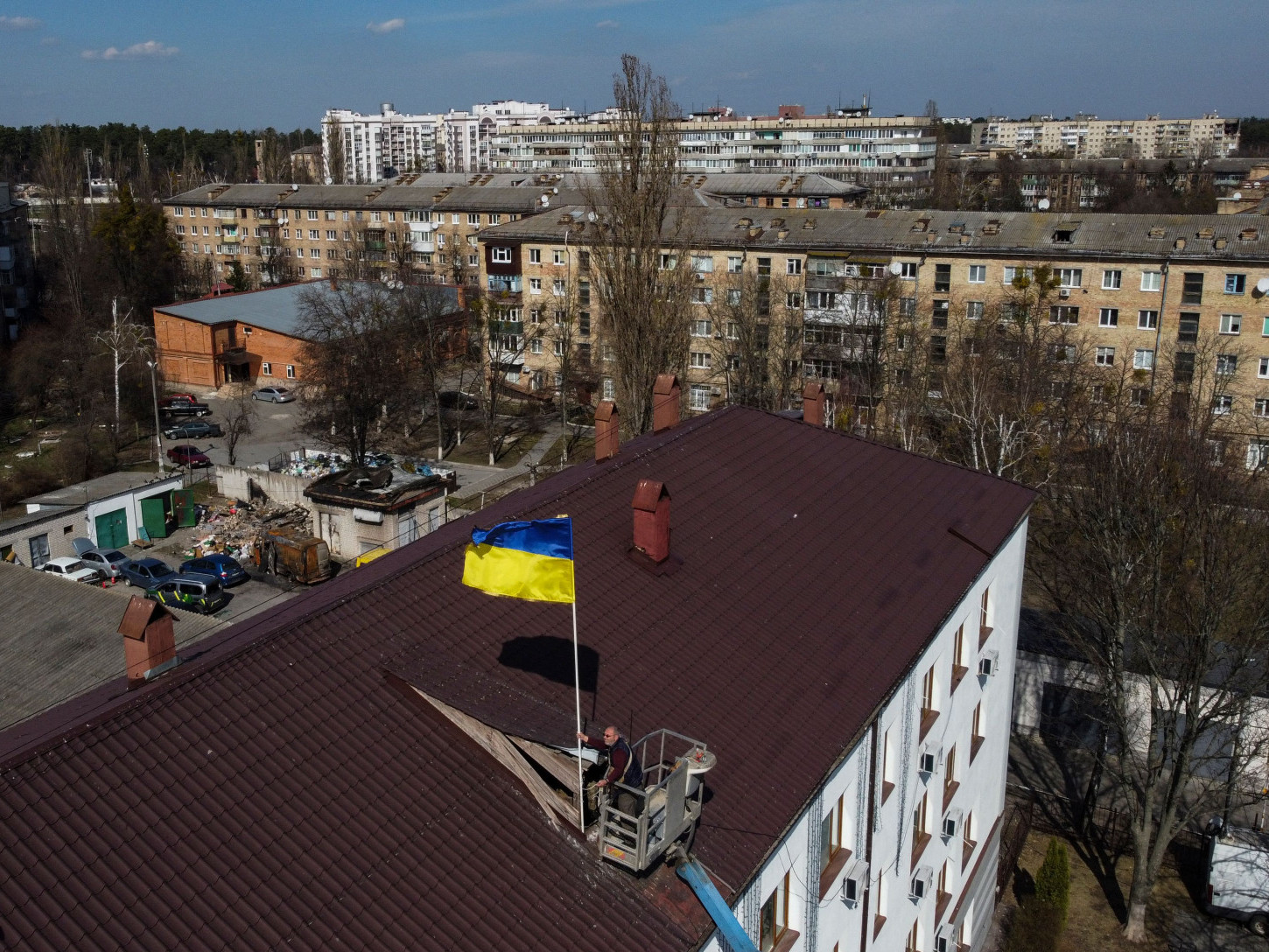 Оросын цэргүүд Украины хойд нутгаас "бүрэн татагдсан" гэж Их Британийн БХЯ-наас мэдэгджээ