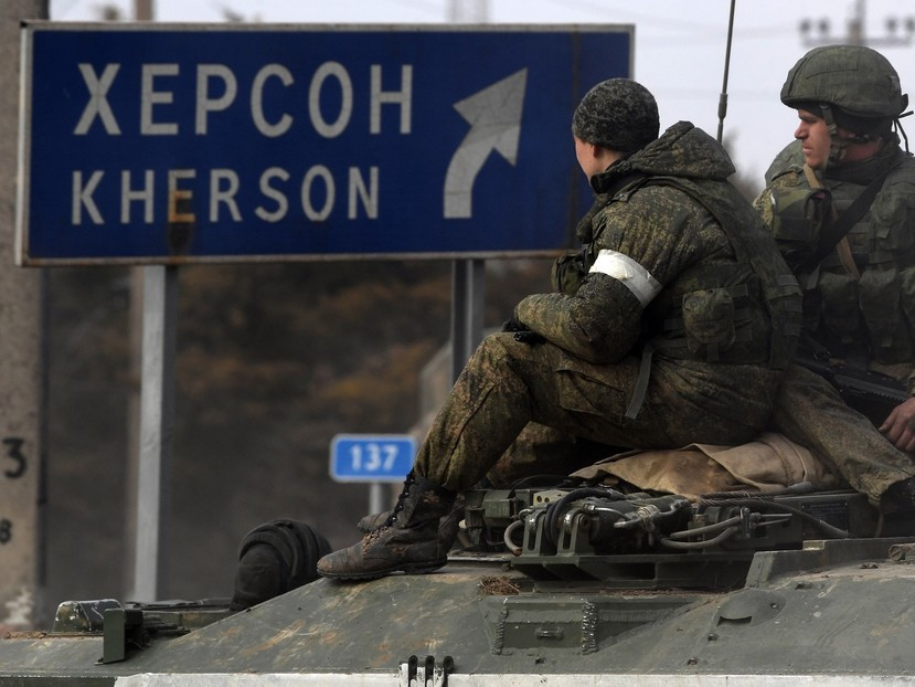 Херсон хотоос Украины цэргүүдийн сум, зэвсэг, эм тариа хадгалж байсан байгууламжийг олсон гэж Оросын тал мэдэгдлээ