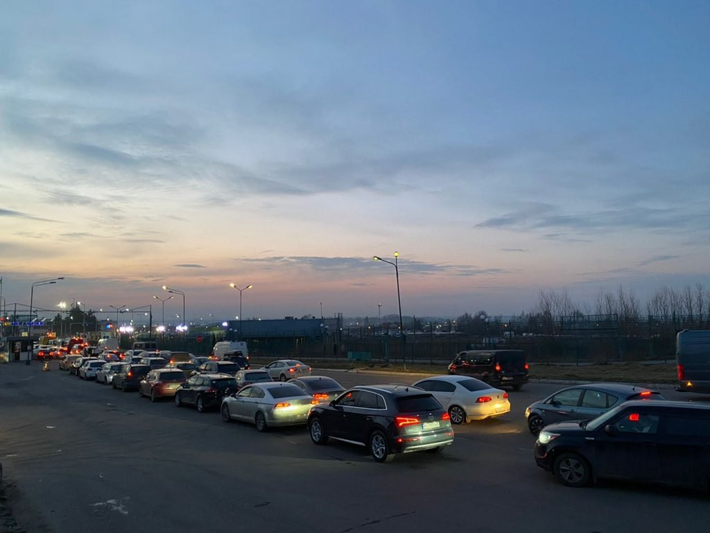 Украины хил дээр "гэртээ харих замын түгжрэл" үүссэн гэж мэдэгджээ