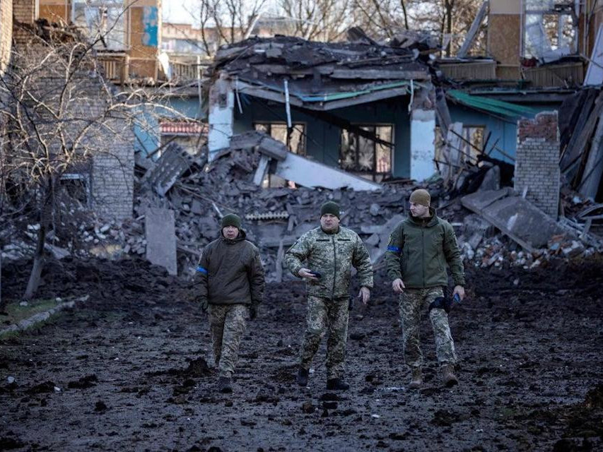 "Оросын Донбасст хийсэн олон тооны довтолгоог Украин  амжилттай няцаасан" гэж Их Британийн БХЯ-наас мэдээлжээ