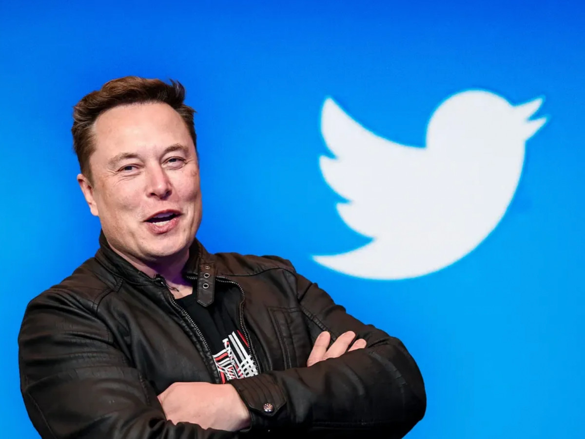 Илон Маск: Twitter зарим хэрэглэгчдэд төлбөртэй болж магадгүй