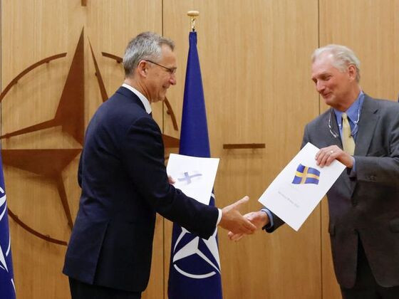 Йенс Столтенберг: Швед, Финландын НАТО-д элсэх хүсэлтийг халуун, дотноор хүлээн авч байна