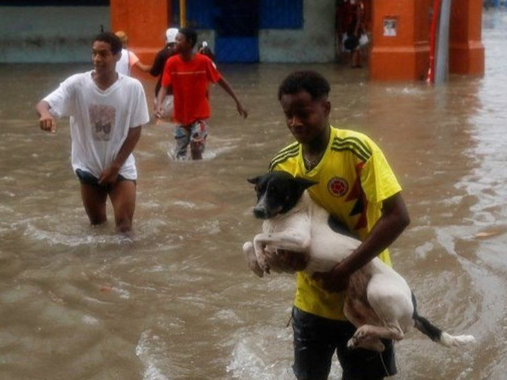 Хүчтэй аадар бороо, үерийн улмаас Карибын тэнгисийн аралд хоёр хүн амиа алджээ