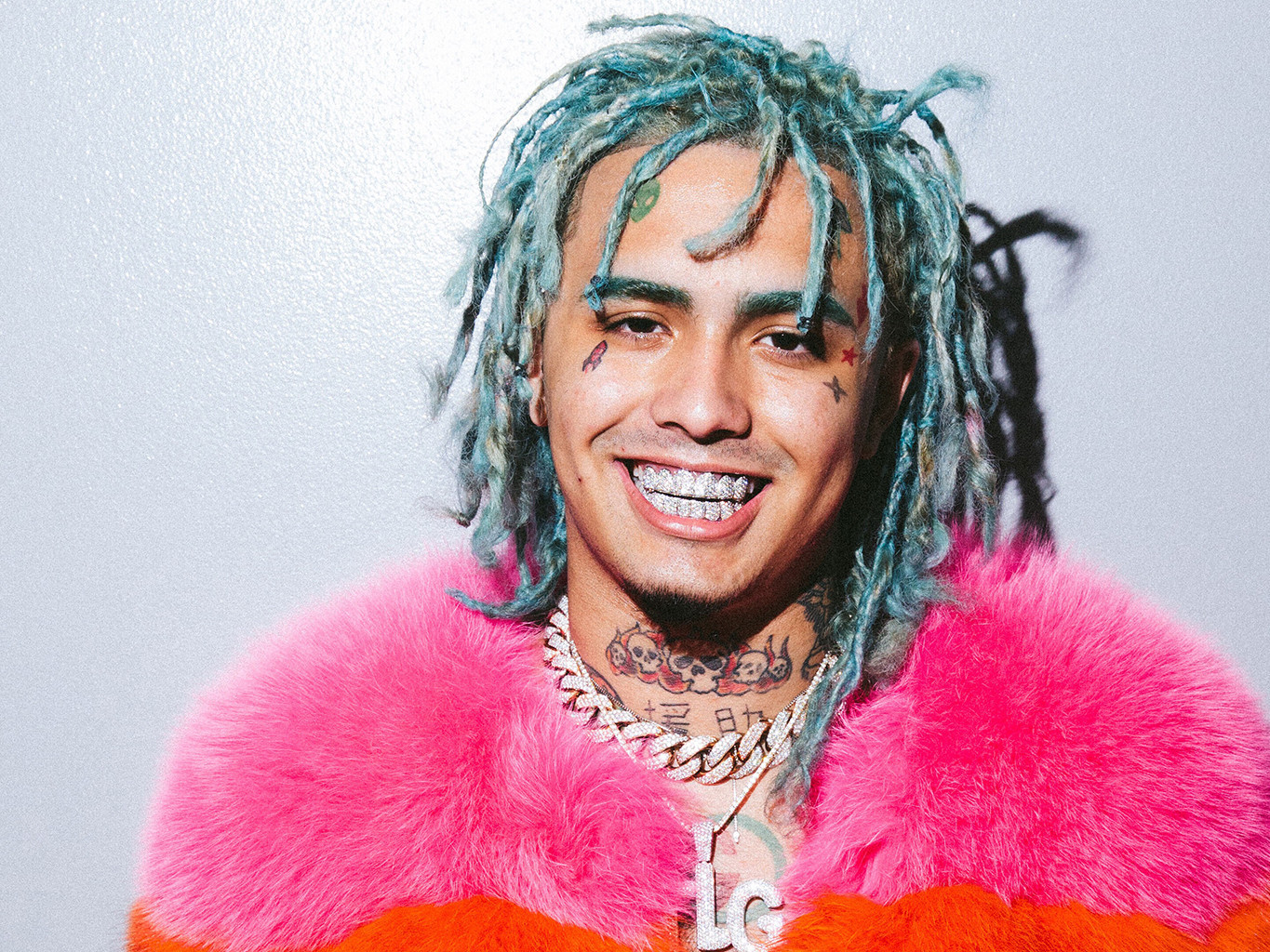 “Gucci Gang” дуугаар алдаршсан реппер Lil Pump Монголд ирнэ