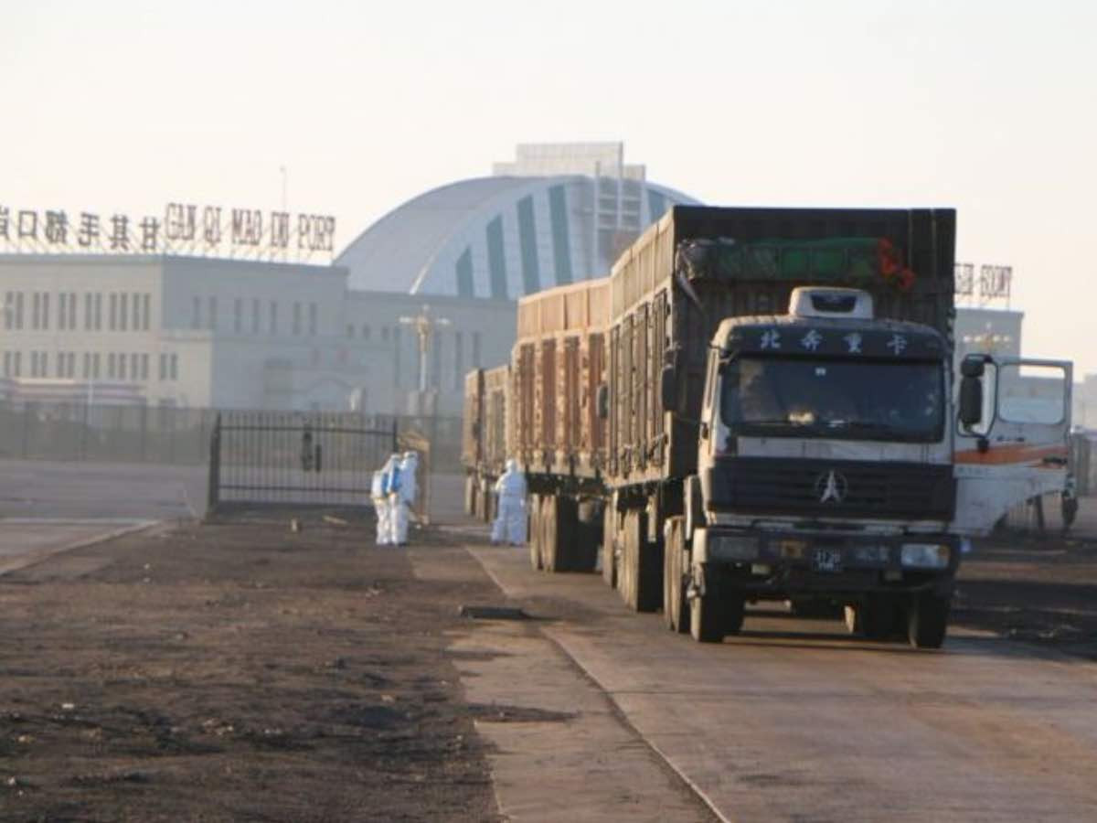 БНХАУ-ын Эрээн хотод дахин хөл хорио тогтоосон ба Монголын тээвэр хэрхэх талаар ГХЯ-наас мэдээлэл хийгээгүй байна